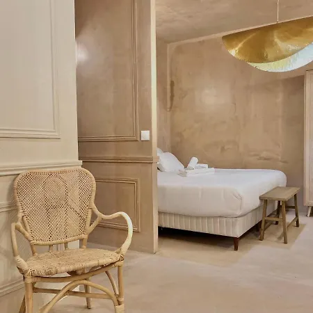 Apartment Ancien Restaurant Transforme En Logement Design 3p