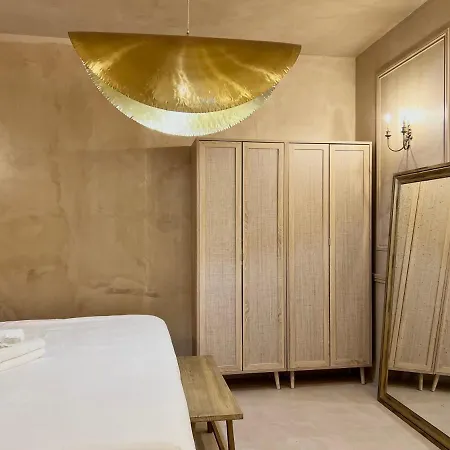 Apartment Ancien Restaurant Transforme En Logement Design 3p *